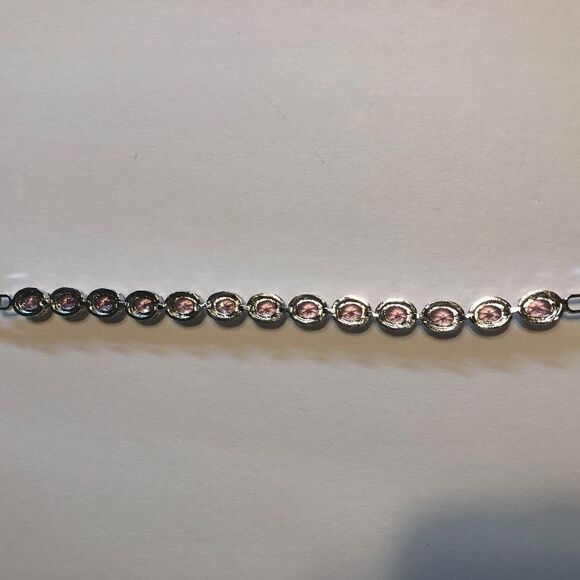 Pink crystal fashion bracelet - Picture 5 of 5
